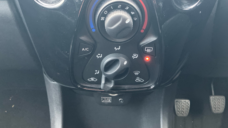 Peugeot 108 1.0 72 Allure 5dr Petrol Hatchback